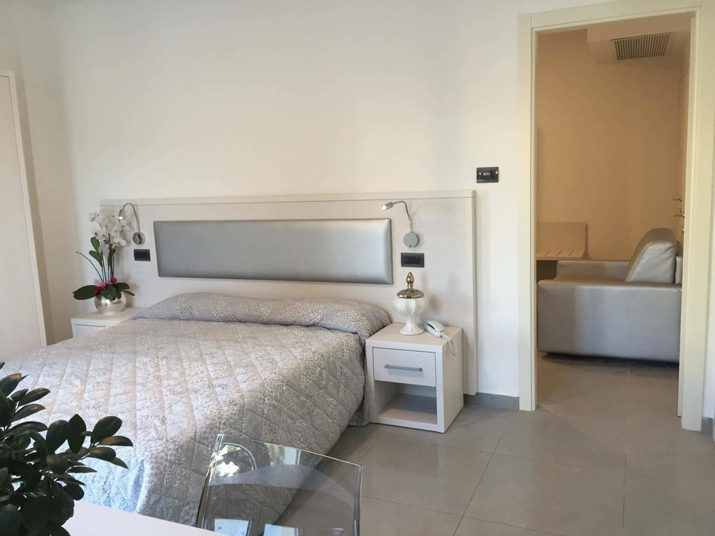 Residence Hotel Albachiara Rimini Zewnętrze zdjęcie